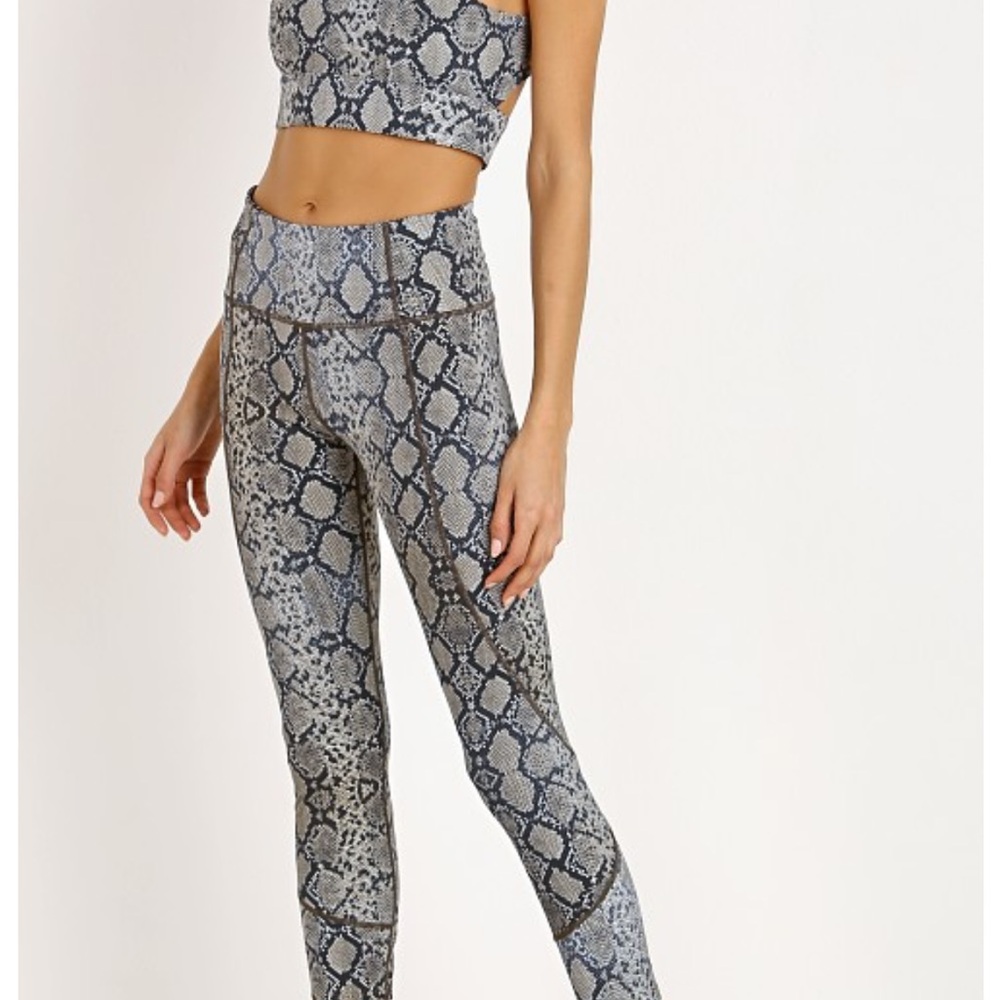 NWT Varley Leggings Python Snakeskin in Black and Gray Size XS